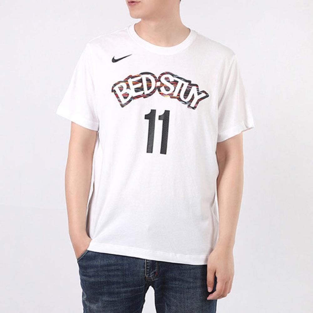 White Nike Dri-FIT Graphic T-Shirt